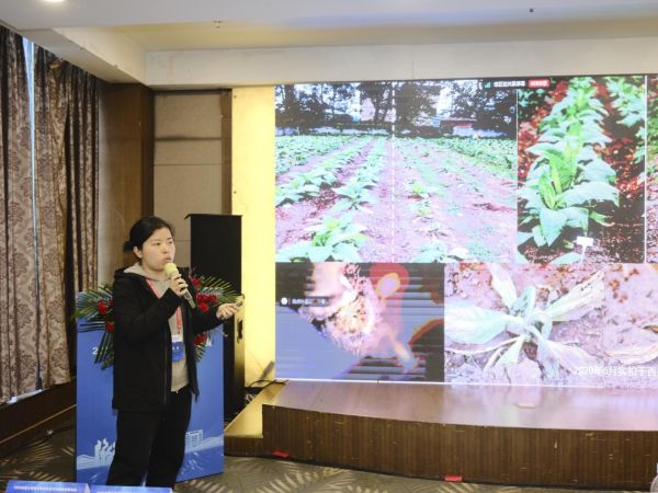 西昌学院颜朗教授团队在全国土壤退化修复改良与污染防治研讨会上作大会报告